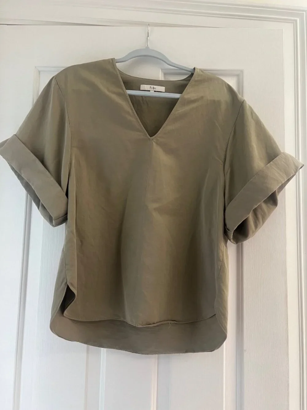 Tibi V-neck linen/cotton top, 8, khaki, $45 - Picture 3 of 5